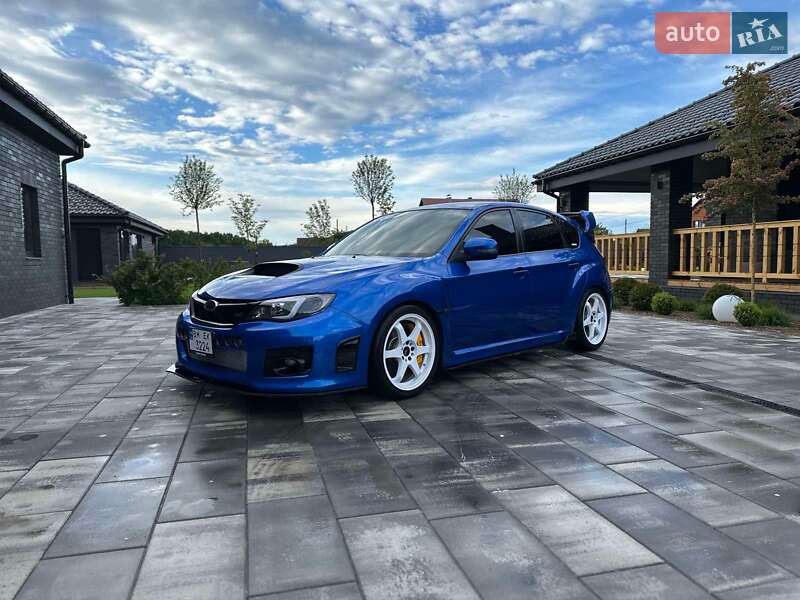 Subaru Impreza wrx sti (2008)