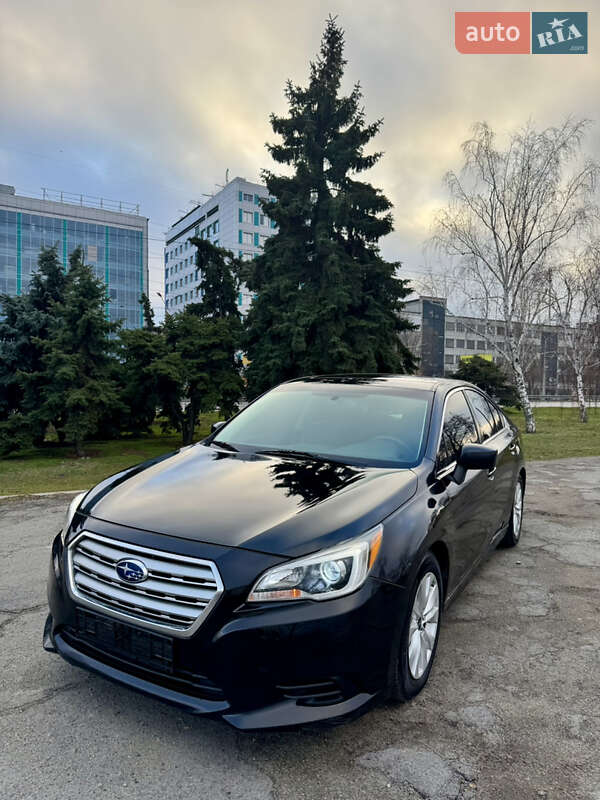 Subaru Legacy (2016)