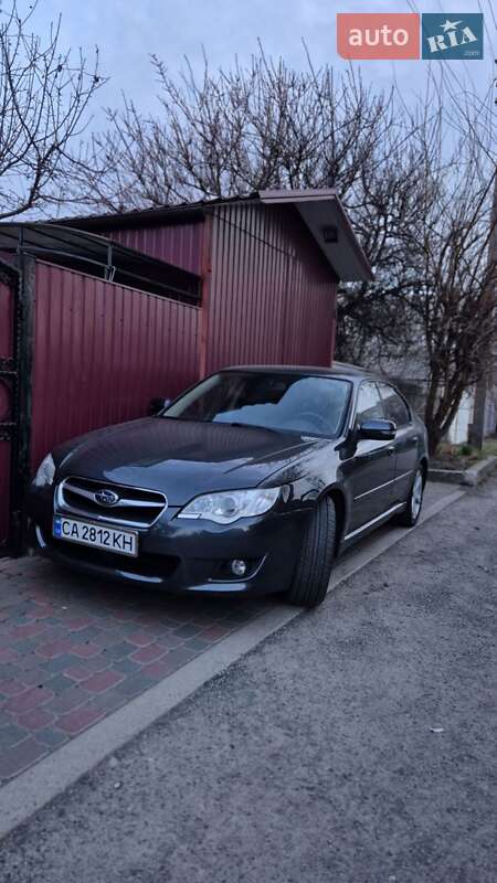 Subaru Legacy (2008)