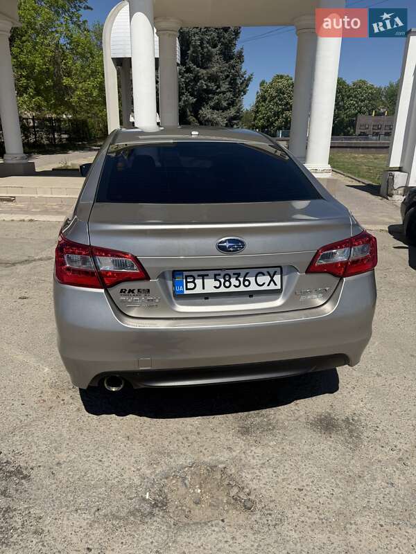 Subaru Legacy (2015)