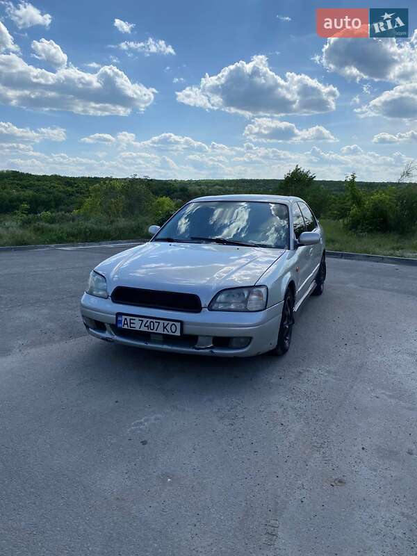 Subaru Legacy (2000)