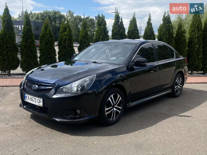 Subaru Legacy (2011)