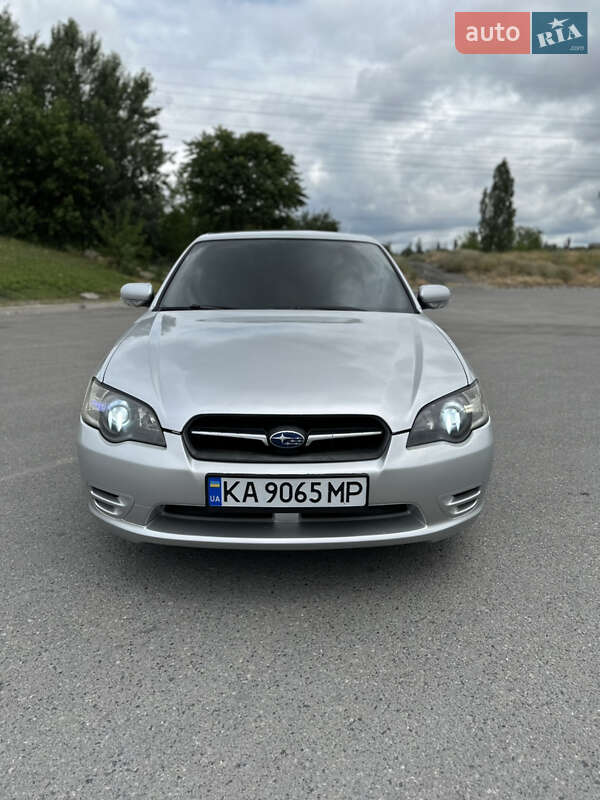 Subaru Legacy (2004)
