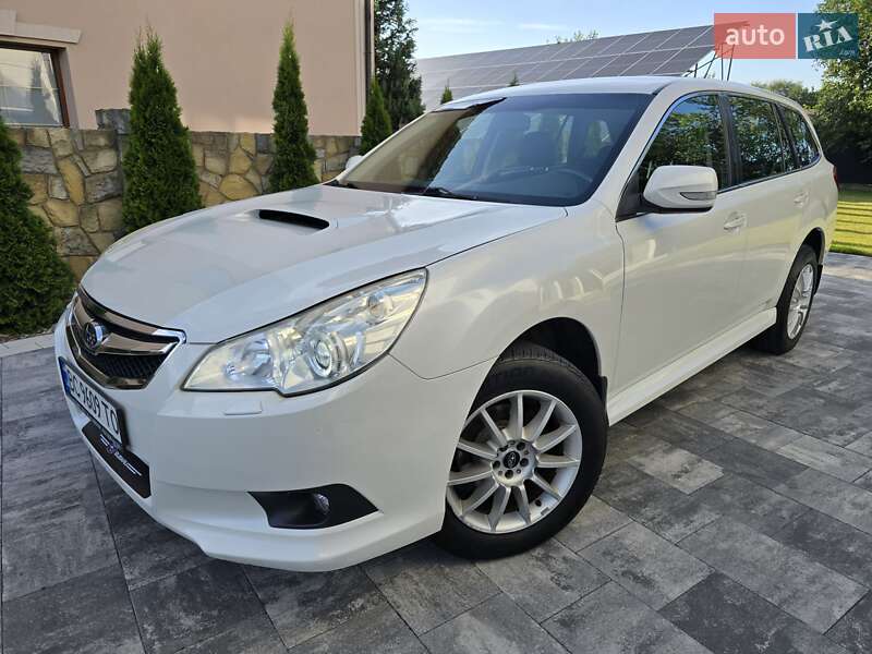 Subaru Legacy (2010)
