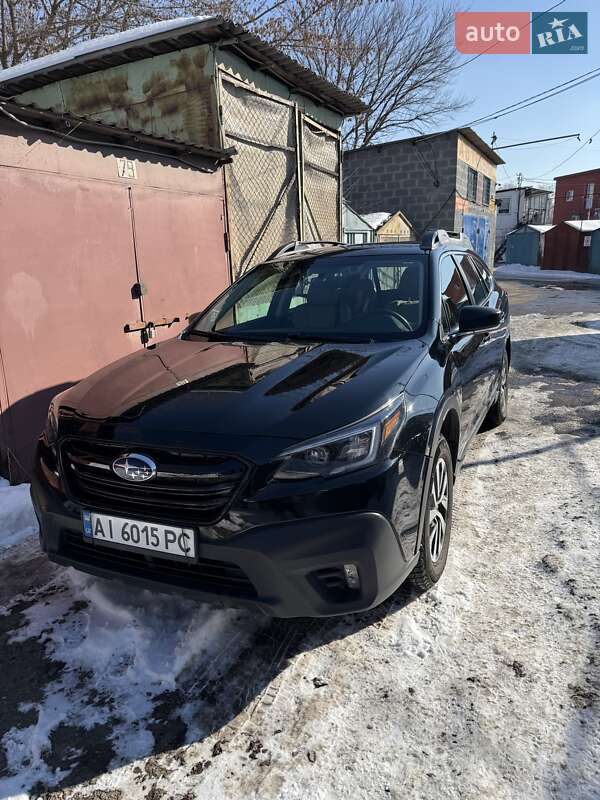 Subaru Outback (2021)