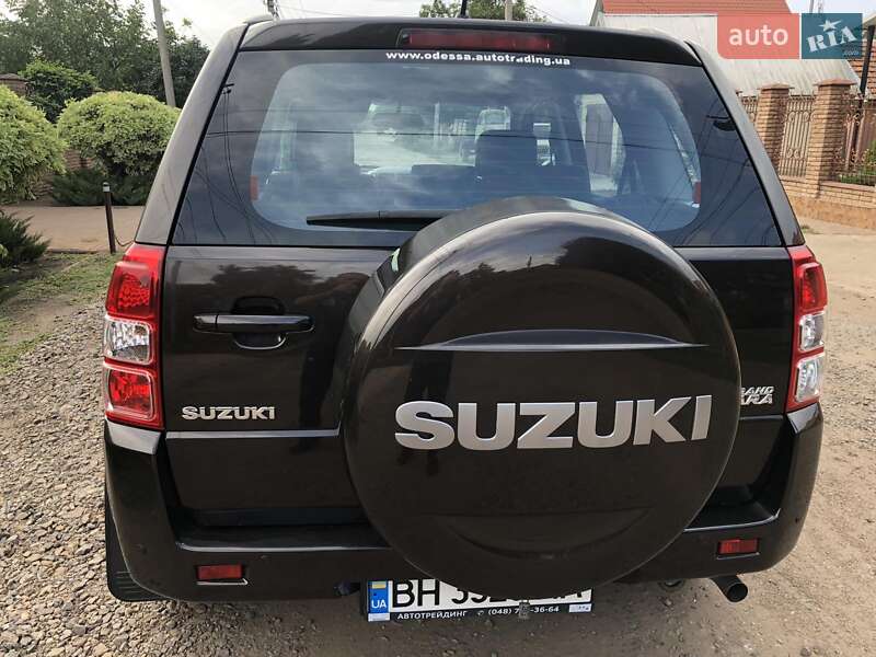 Suzuki Grand vitara (2015)
