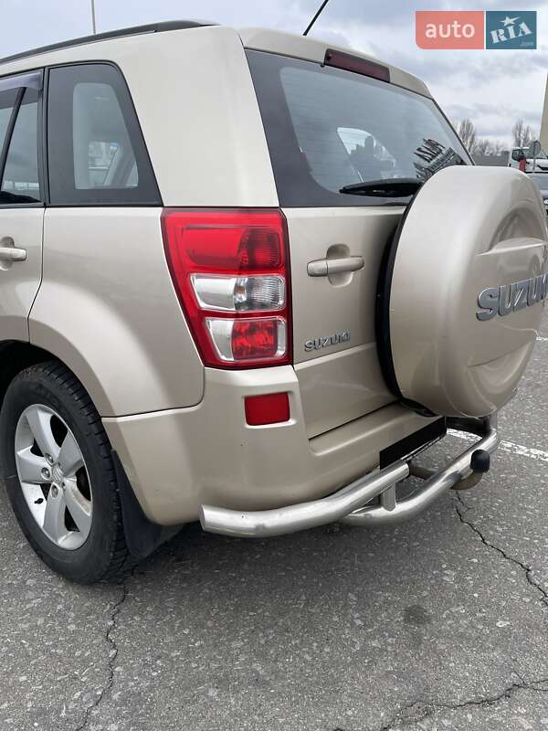 Suzuki Grand vitara (2008)