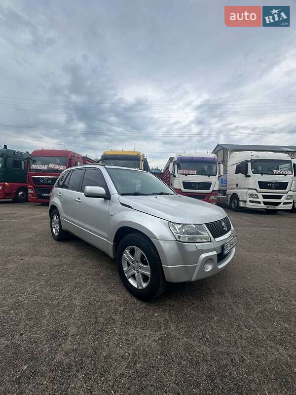 Suzuki Grand vitara (2008)
