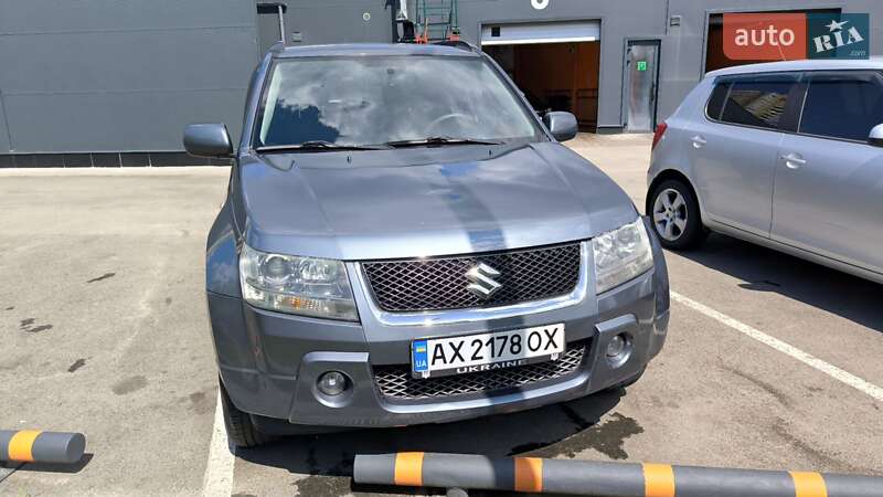 Suzuki Grand vitara (2008)