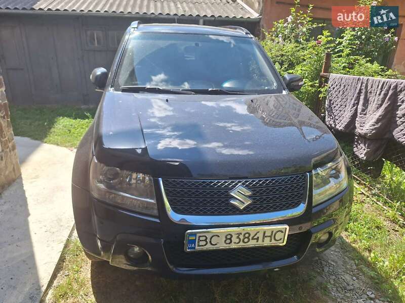 Suzuki Grand vitara (2011)