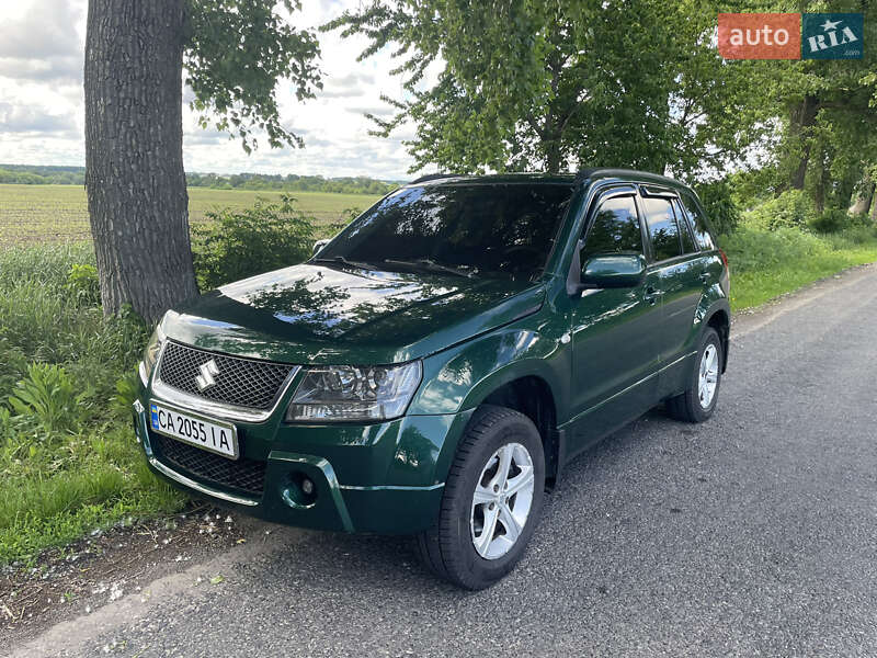 Suzuki Grand vitara (2005)