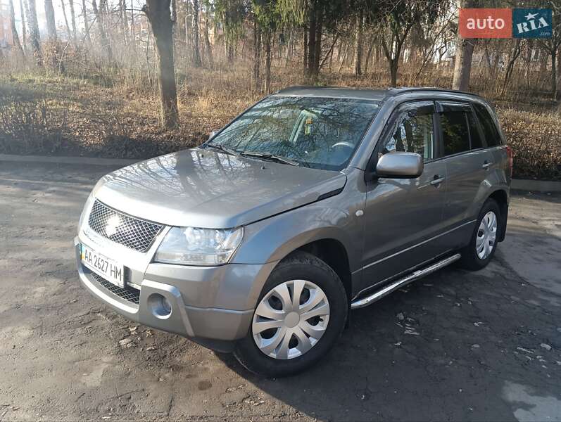 Suzuki Grand vitara (2008)