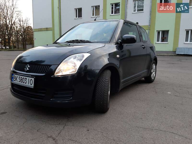 Suzuki Swift (2010)