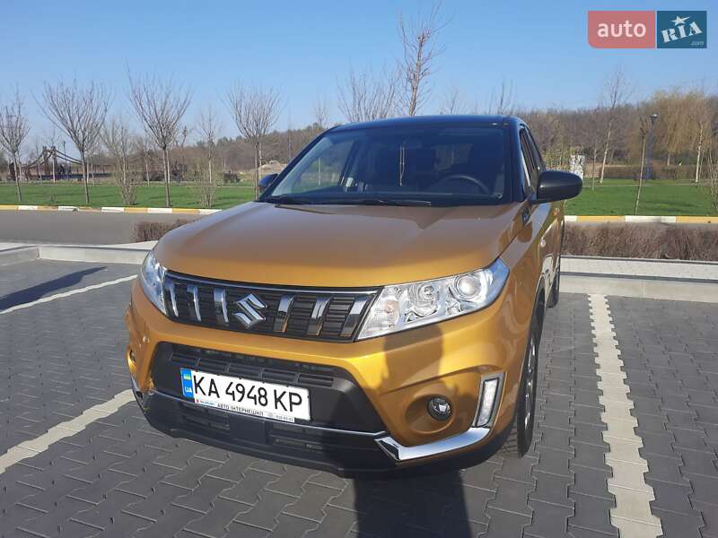 Suzuki Vitara (2023)
