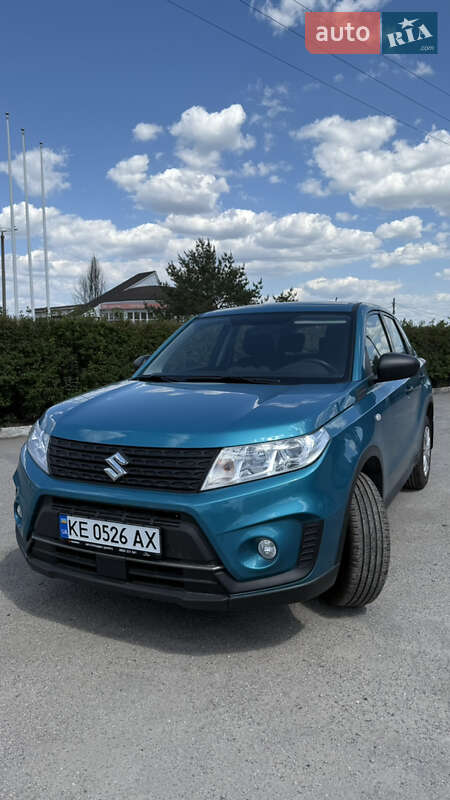 Suzuki Vitara (2023)