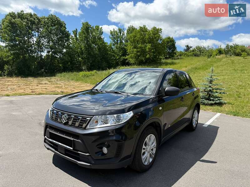 Suzuki Vitara (2020)