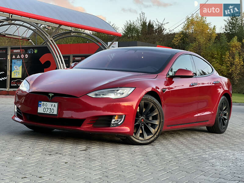 Tesla Model s (2020)