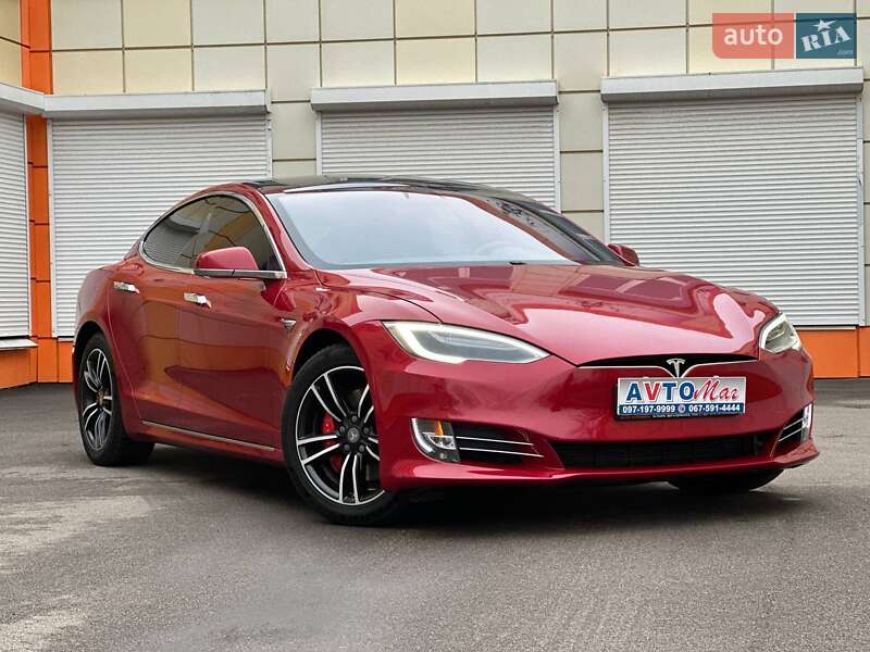 Tesla Model s (2017)