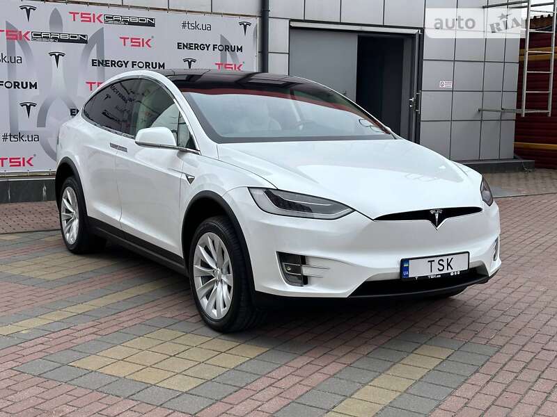 Tesla Model x (2018)
