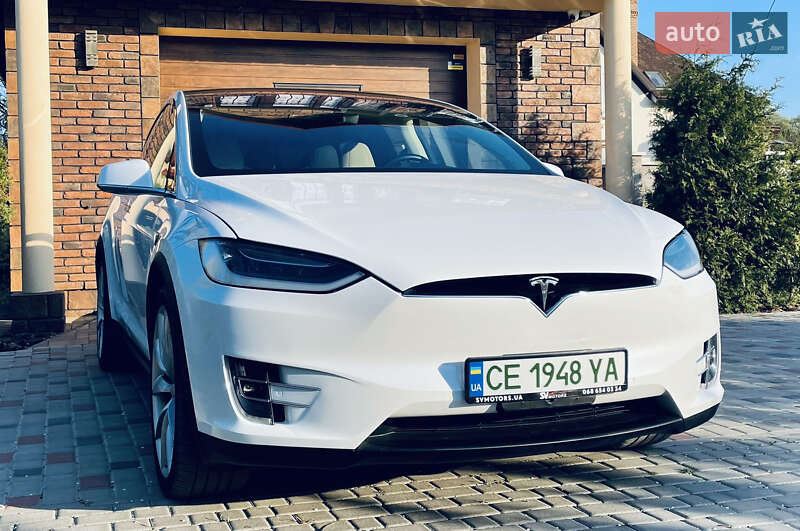 Tesla Model x (2016)