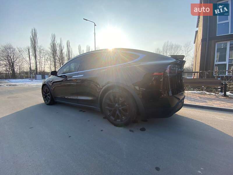 Tesla Model x (2022)