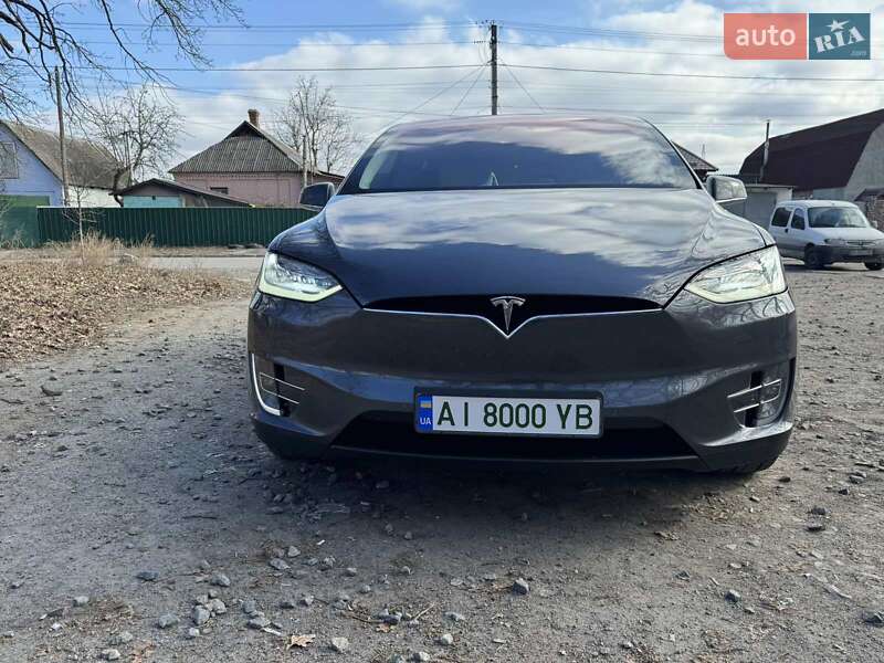 Tesla Model x (2018)