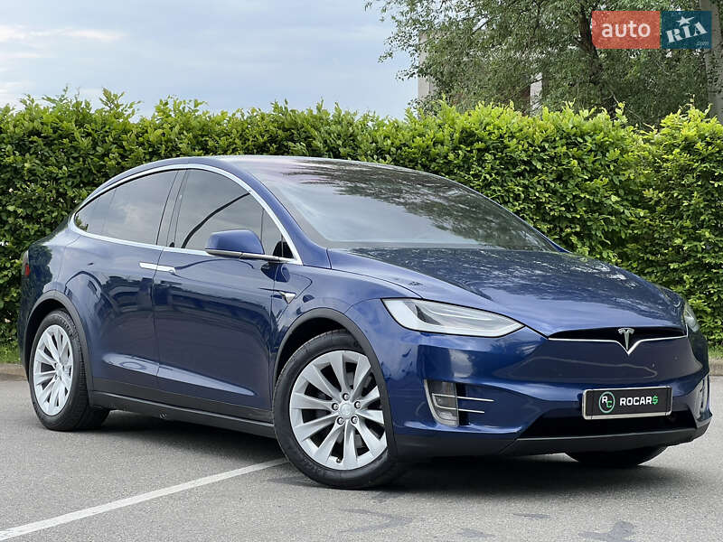 Tesla Model x (2018)