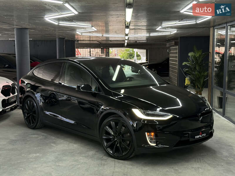 Tesla Model x (2017)