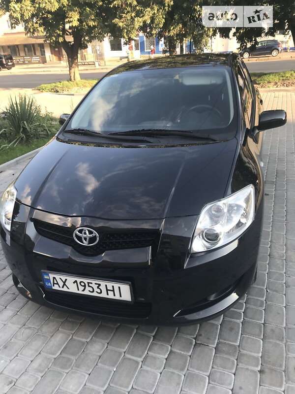 Toyota Auris (2008)