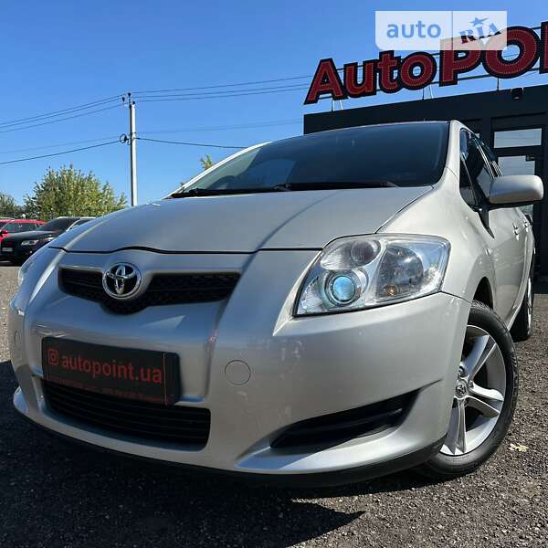 Toyota Auris (2007)