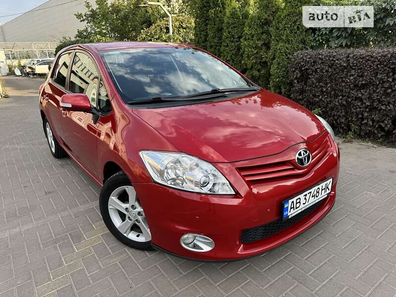 Toyota Auris (2011)