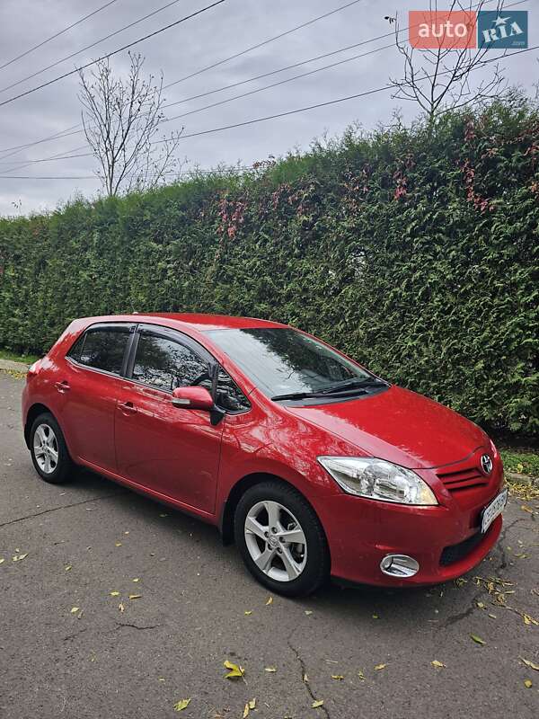 Toyota Auris (2012)