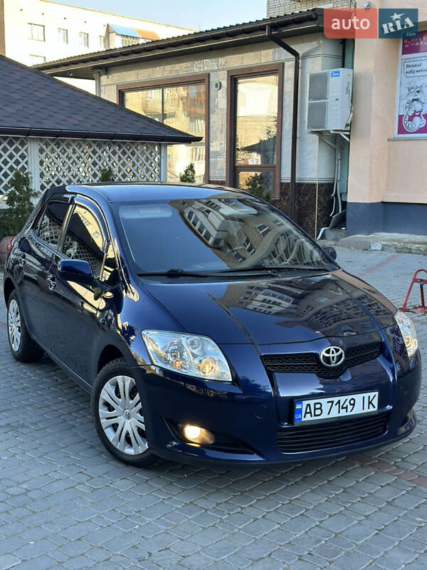 Toyota Auris (2008)