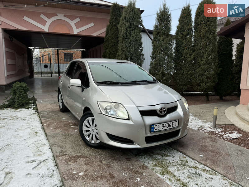 Toyota Auris (2007)