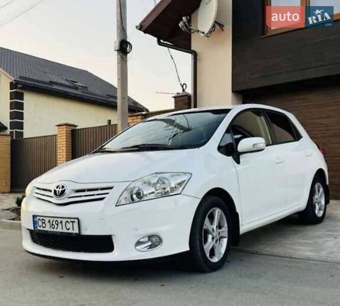 Toyota Auris (2012)