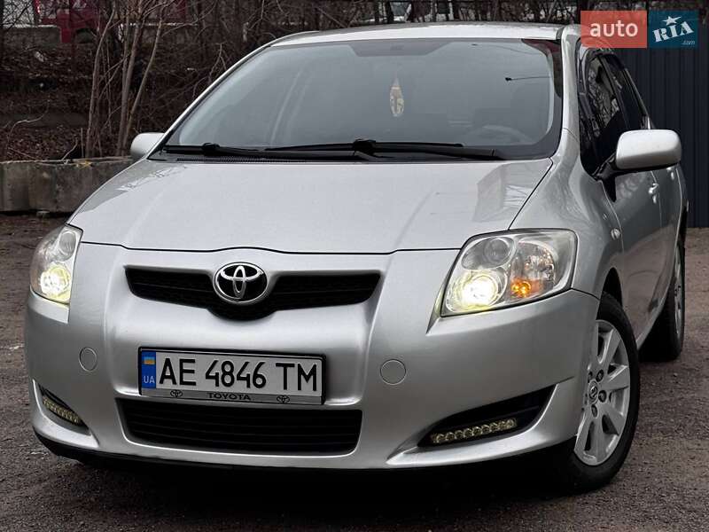 Toyota Auris (2007)