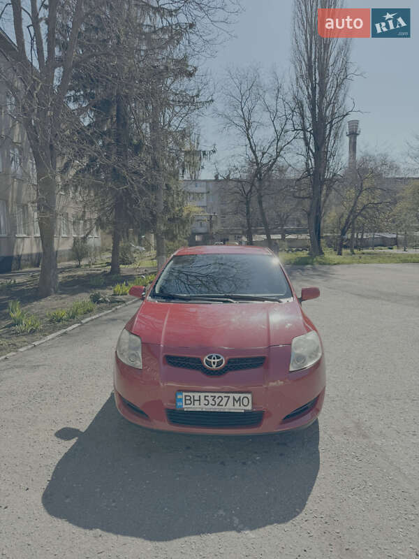 Toyota Auris (2007)