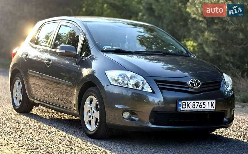 Toyota Auris (2013)