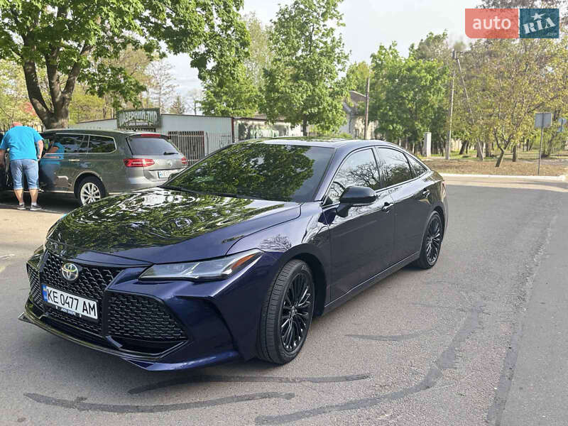 Toyota Avalon (2022)