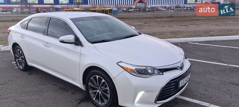 Toyota Avalon (2016)