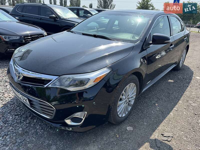 Toyota Avalon (2013)