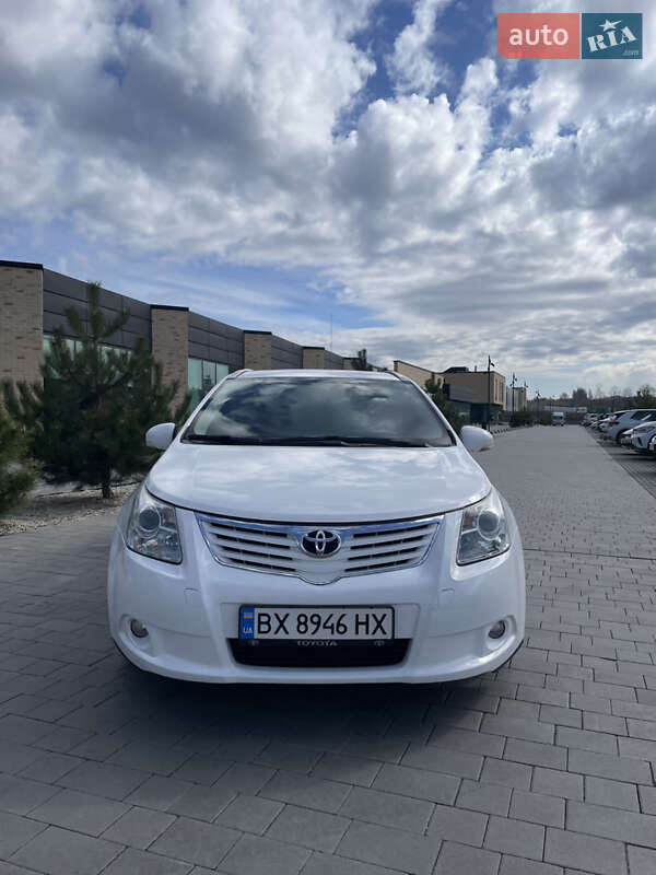 Toyota Avensis (2011)