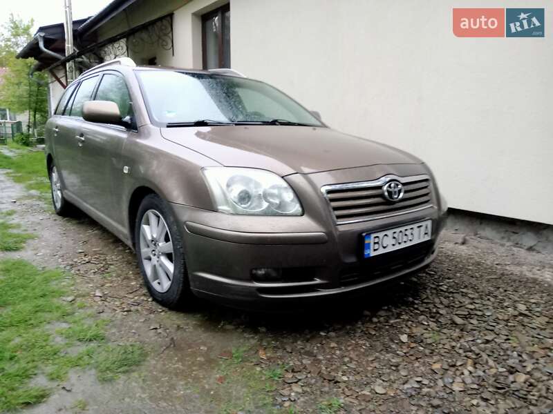 Toyota Avensis (2005)