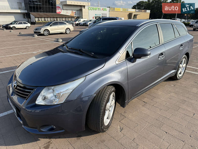 Toyota Avensis (2009)