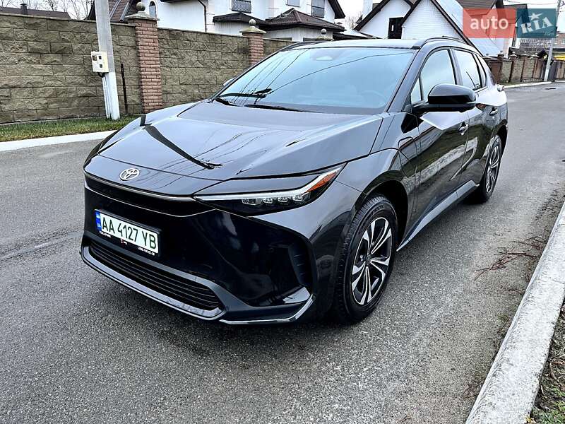 Toyota Bz4x (2023)