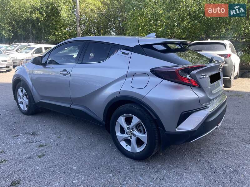 Toyota C-hr (2016)