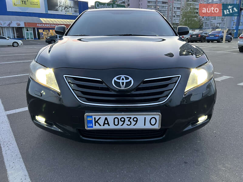 Toyota Camry (2006)
