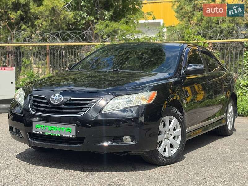 Toyota Camry (2006)