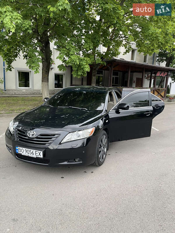 Toyota Camry (2008)