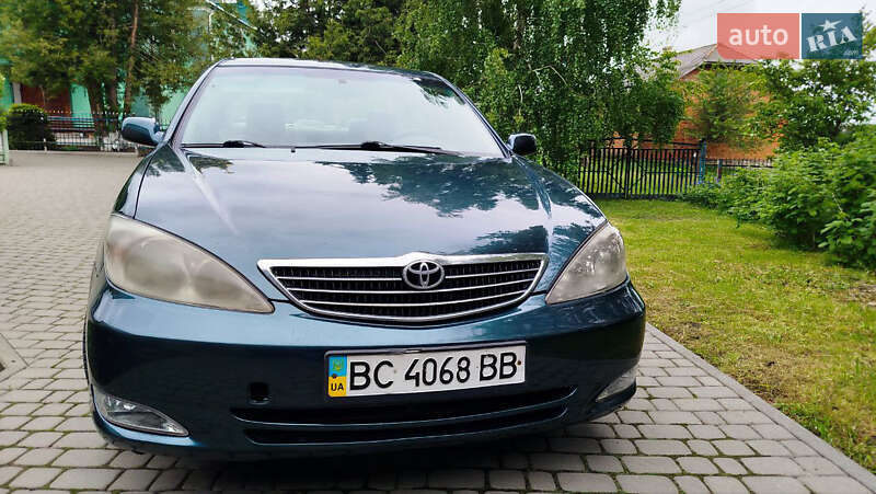 Toyota Camry (2002)